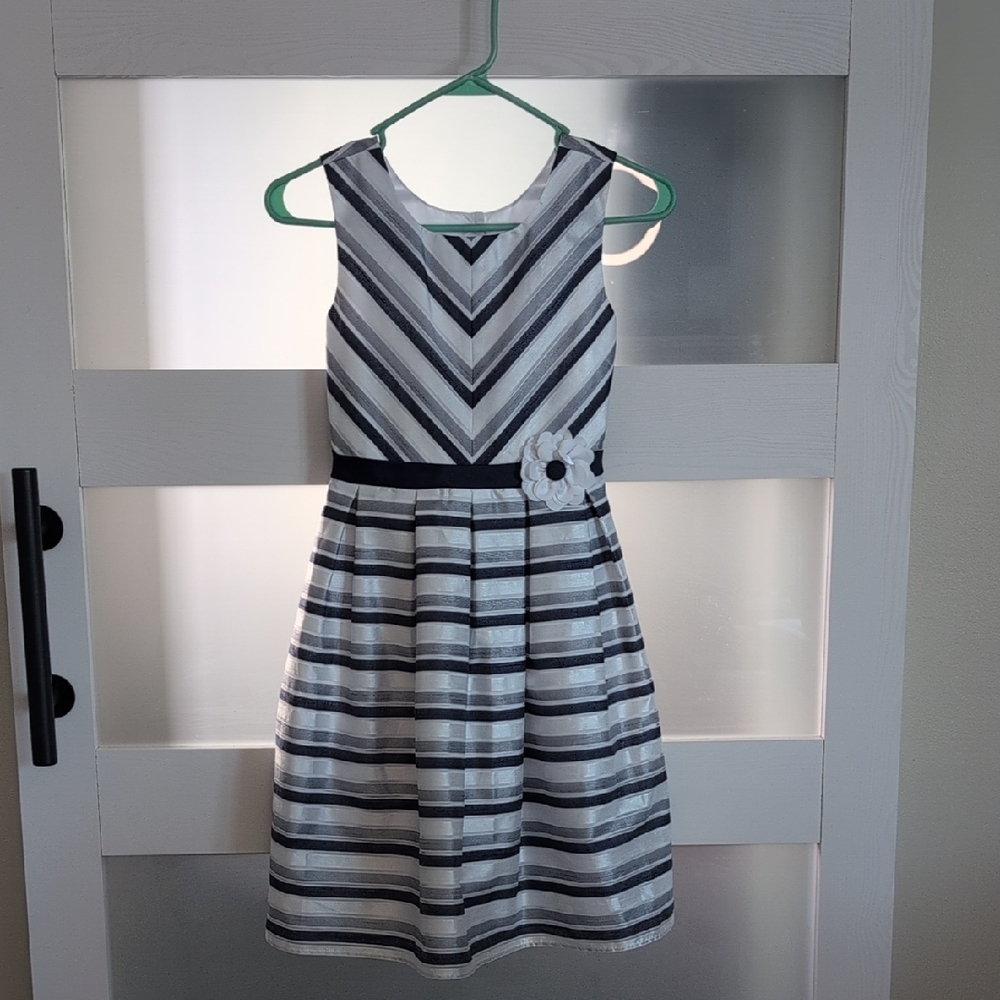 NWOT Formal Girls Dress
